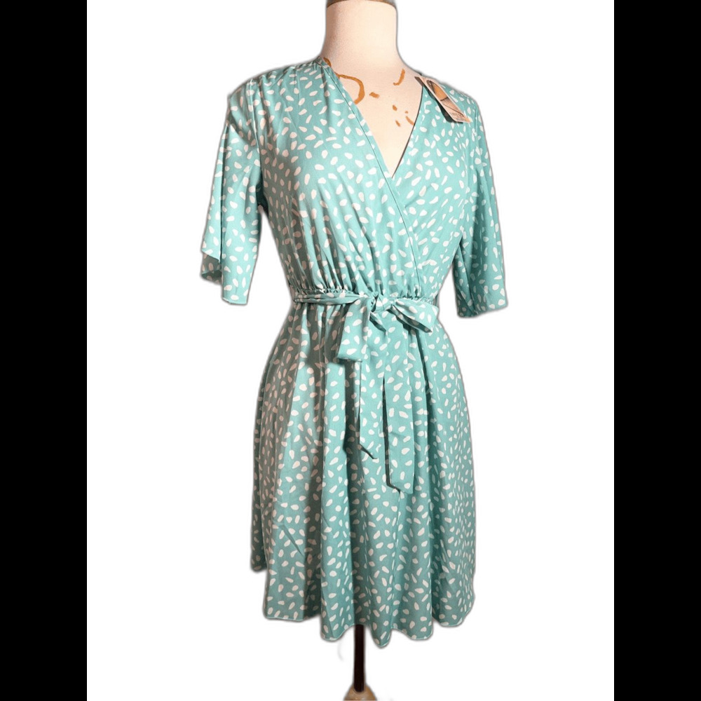 Boutique Dress Size S Modern Brand New Soft Feminine Whimsical Dress